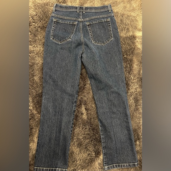 Gloria Vanderbilt Jeans - Picture 2 of 2